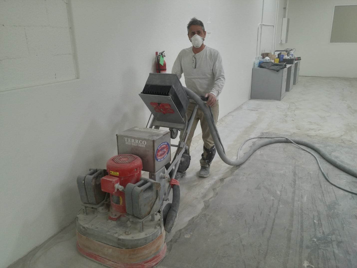 Epoxy coated aircraft facility floor, Van Nuys (2 of 6)