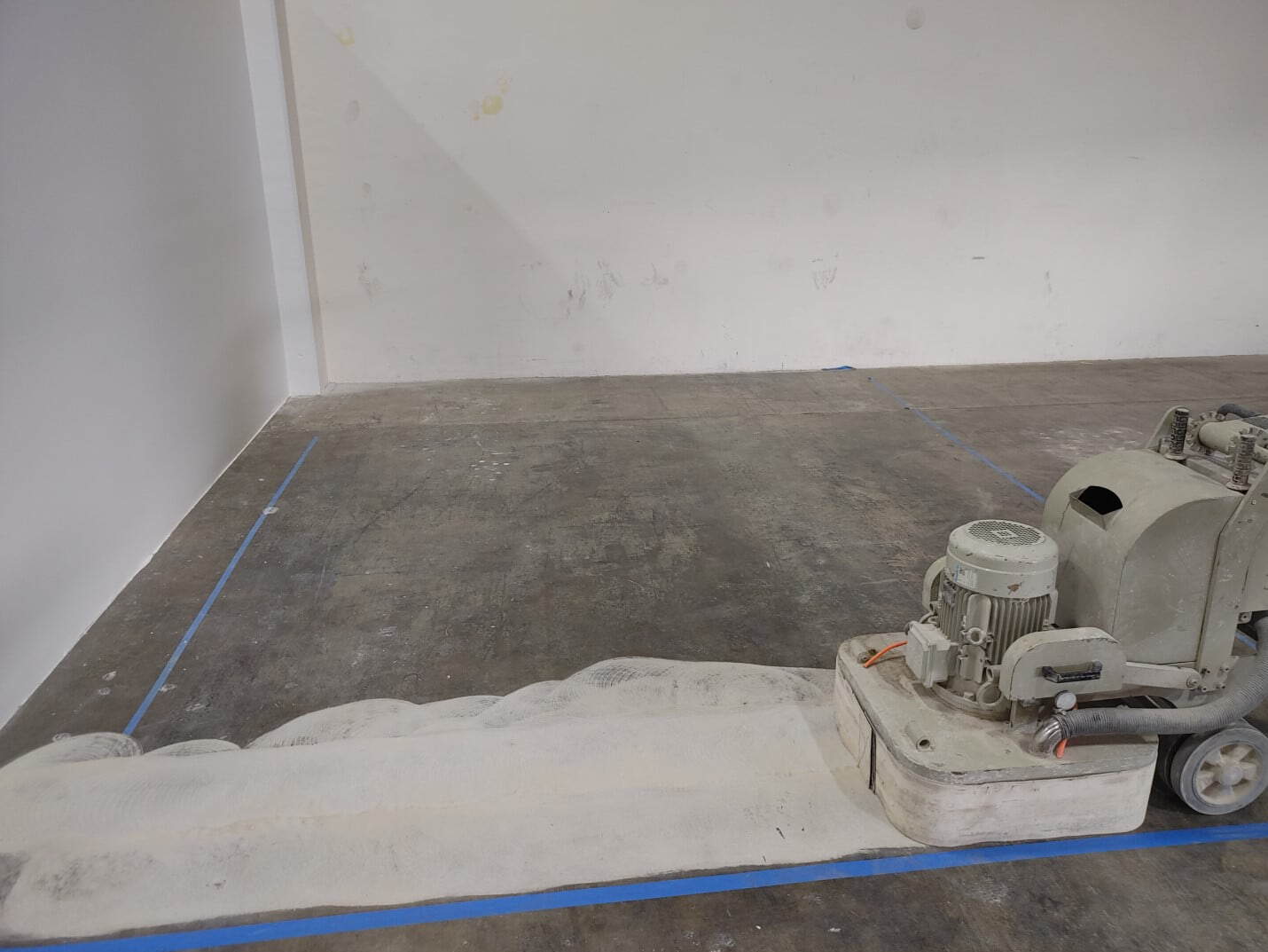 Epoxy coated warehouse floor, Compton (4 of 10)