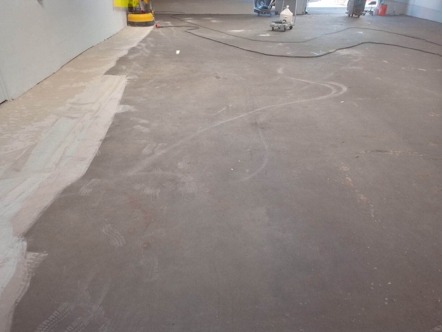 Epoxy coated warehouse floor, Gardena (2 of 6)