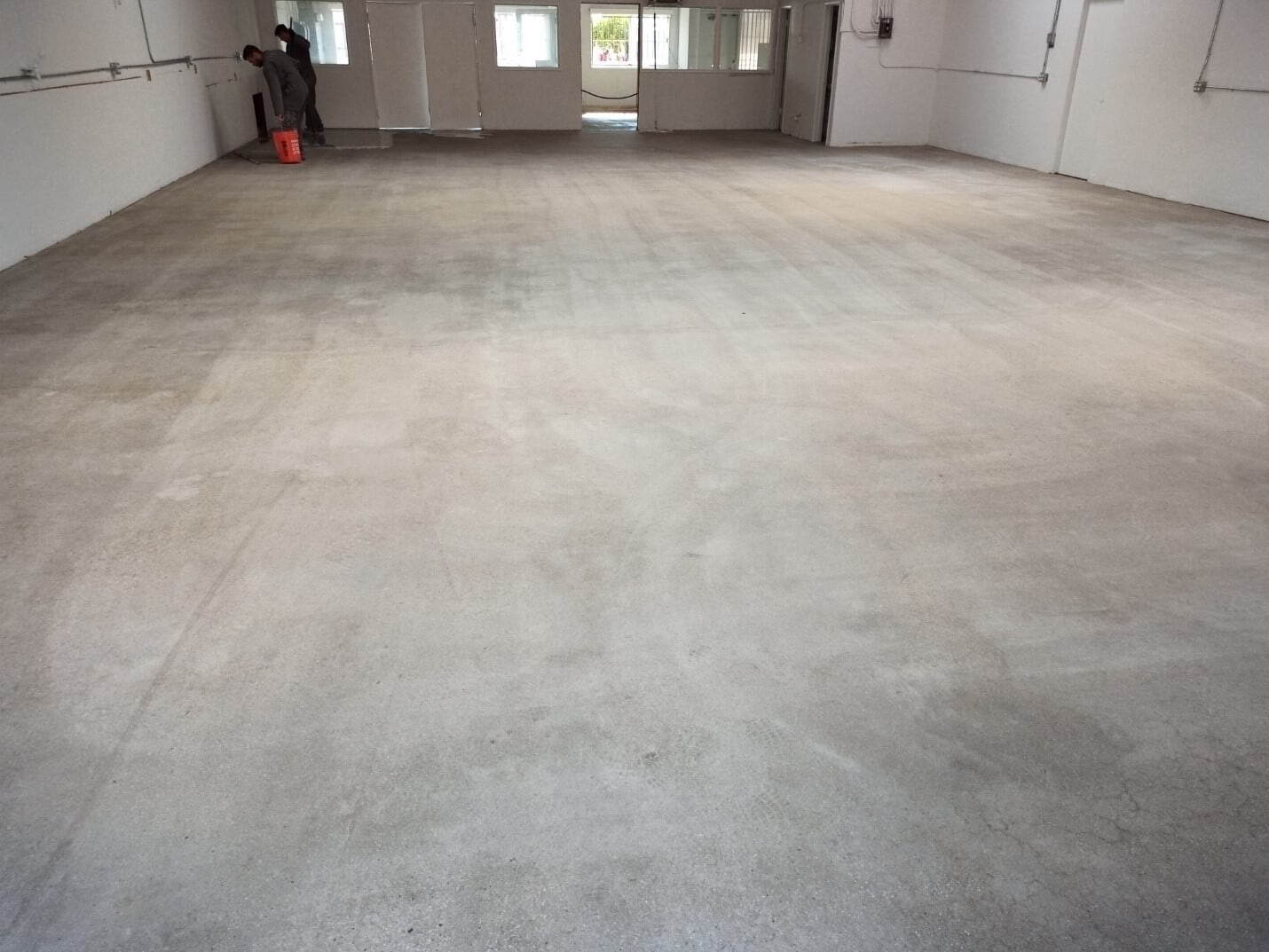 Epoxy coated warehouse floor, Gardena (3 of 6)