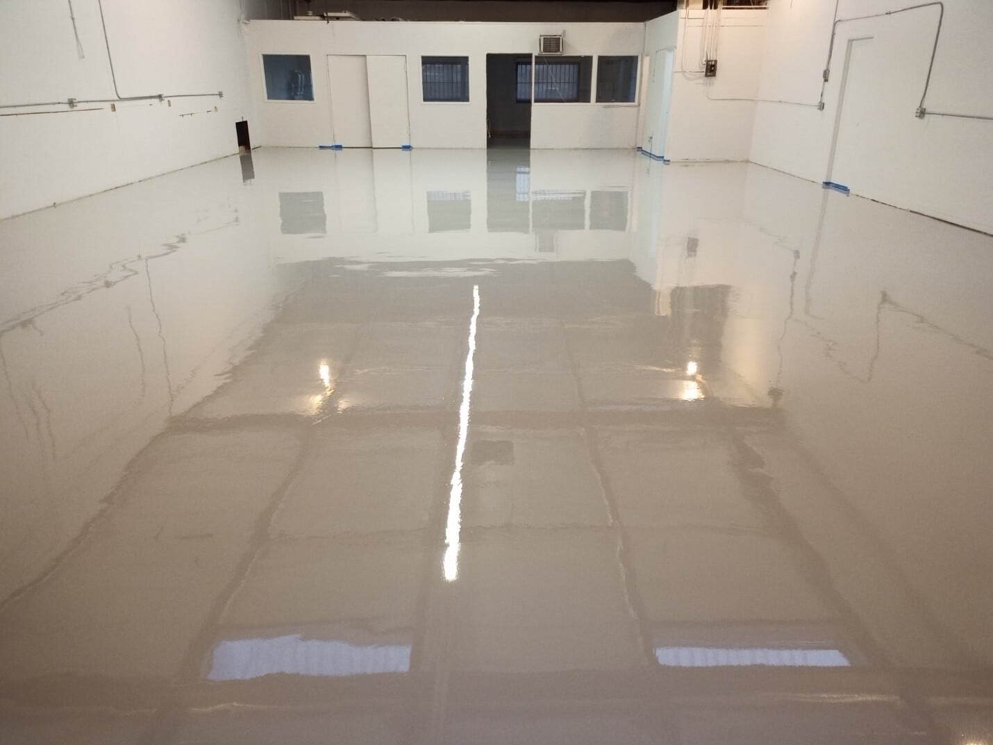 Epoxy coated warehouse floor, Gardena (5 of 6)