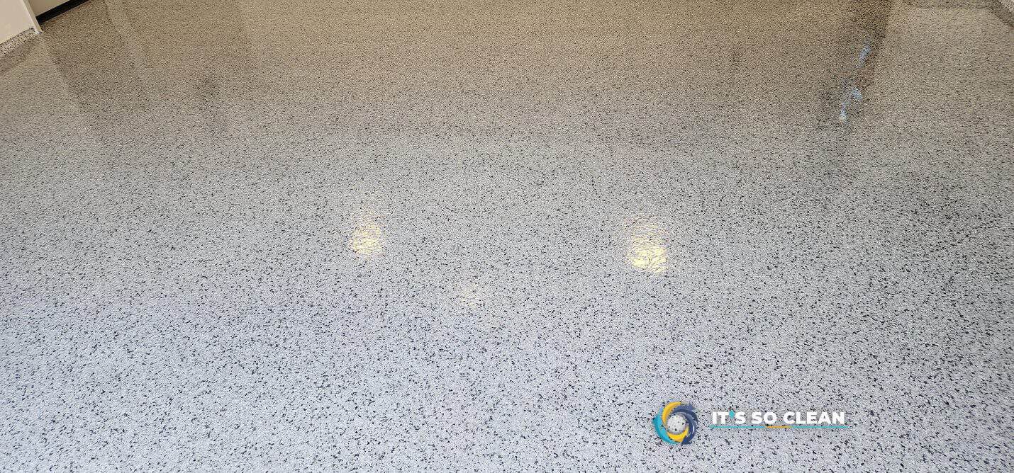 Flake epoxy garage floor in Manhattan Beach