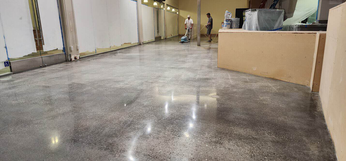 Polished concrete dining floor, 85 Bakery Gardena (4 of 6)