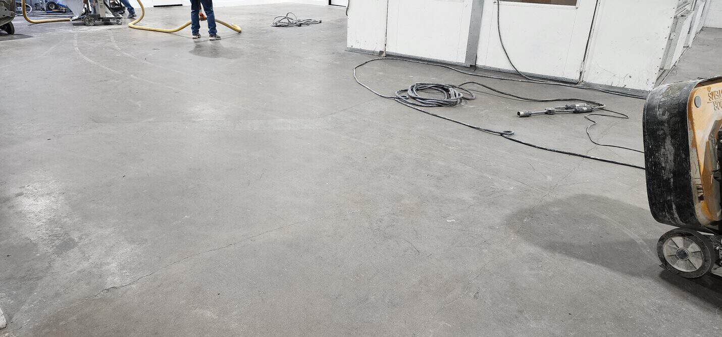 Polished concrete auto shop floor, Santa Barbara (3 of 10)