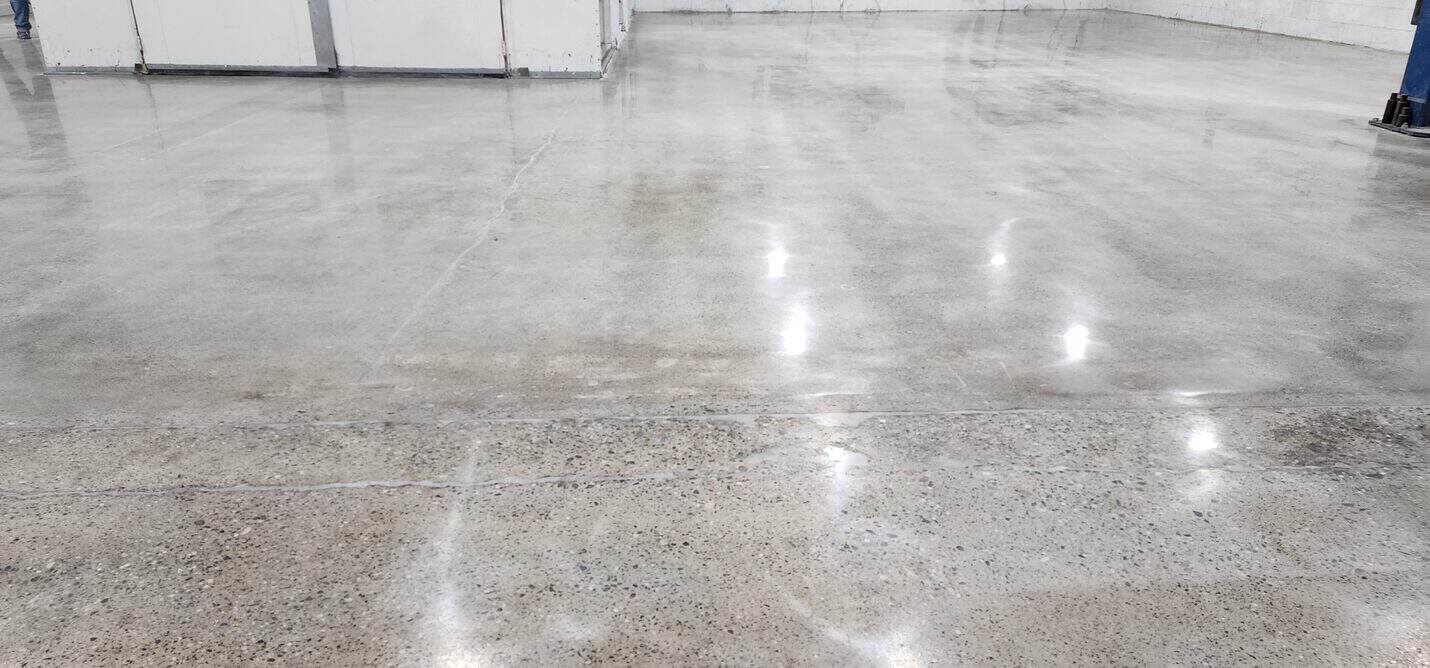 Polished concrete auto shop floor, Santa Barbara (9 of 10)