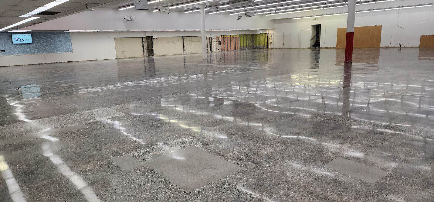 Finished polished concrete reflecting the ceiling line, CVS Pacific Palisades (6 of 10)