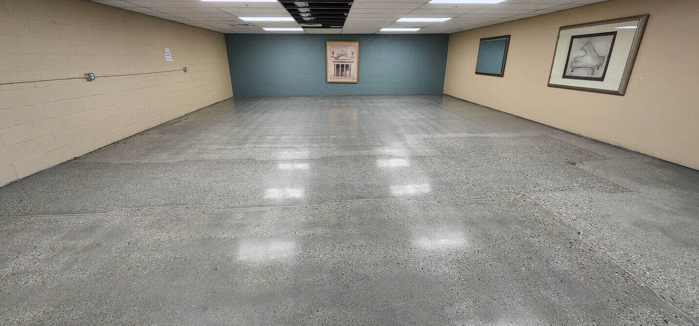 Polished concrete office floor, Long Beach Convention Center (4 of 6)