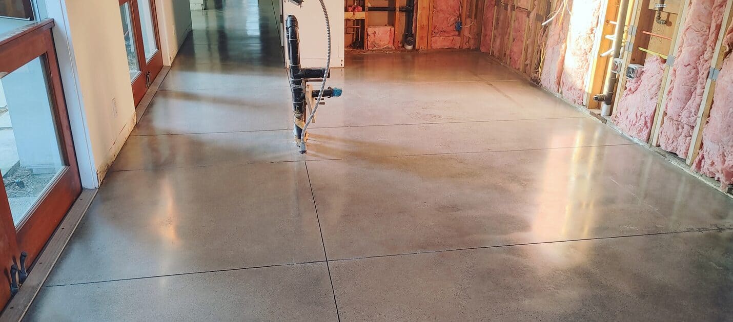 Polished concrete floor in a Manhattan Beach residence (4 of 6)