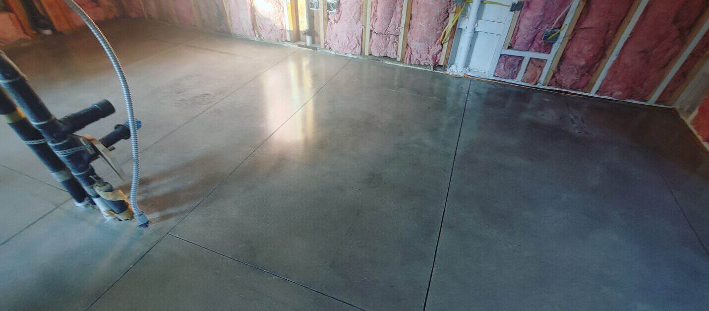 Polished concrete floor in a Manhattan Beach residence (5 of 6)