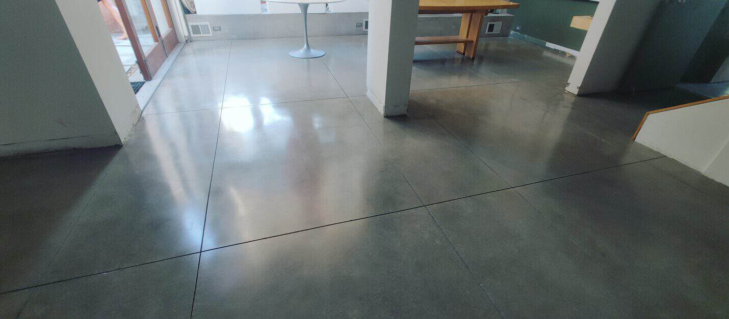 Polished concrete floor in a Manhattan Beach residence (6 of 6)