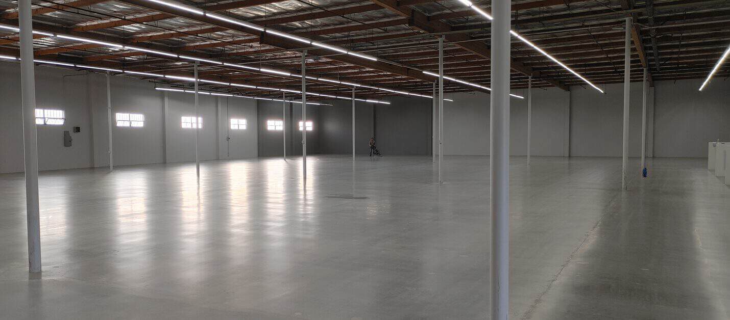 Polished concrete warehouse showroom floor, Hawthorne (6 of 10)