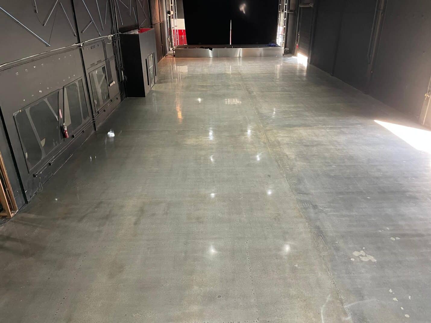 Polished concrete stage arena floor, Thunder Studios Long Beach (3 of 8)