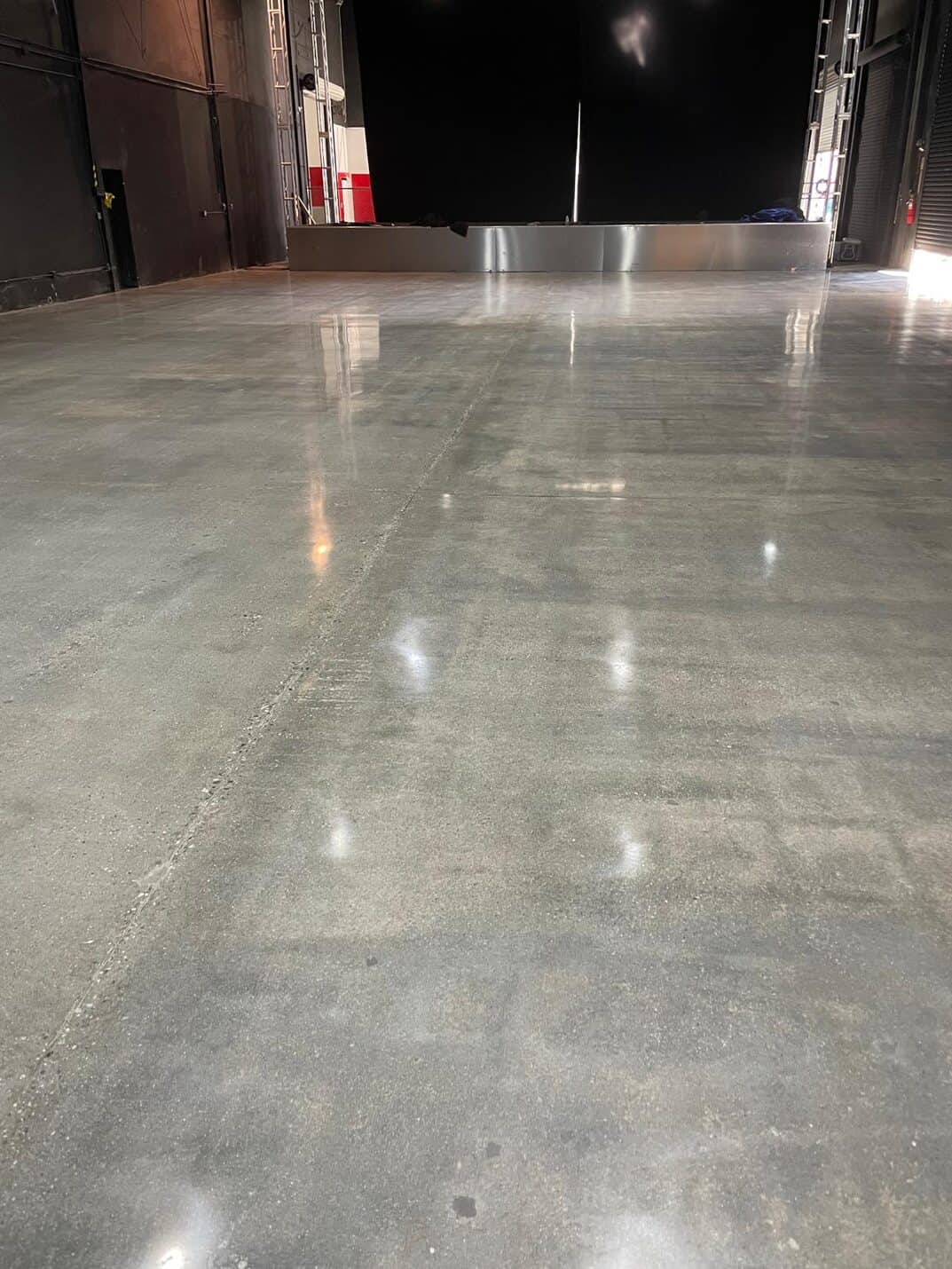 Polished concrete stage arena floor, Thunder Studios Long Beach (4 of 8)