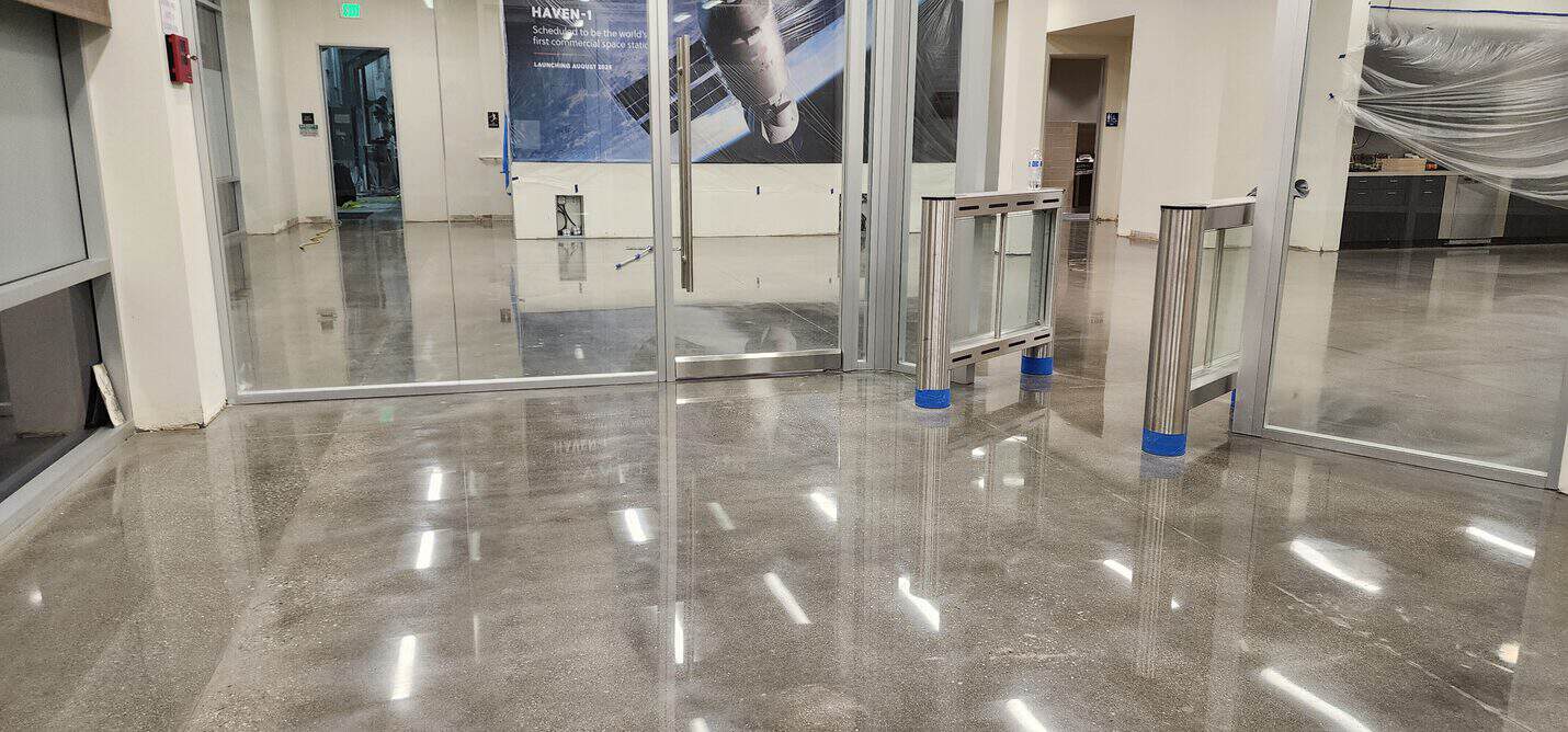 Finished floor at the glazed office partitions, VAST Aerospace Long Beach (6 of 10)