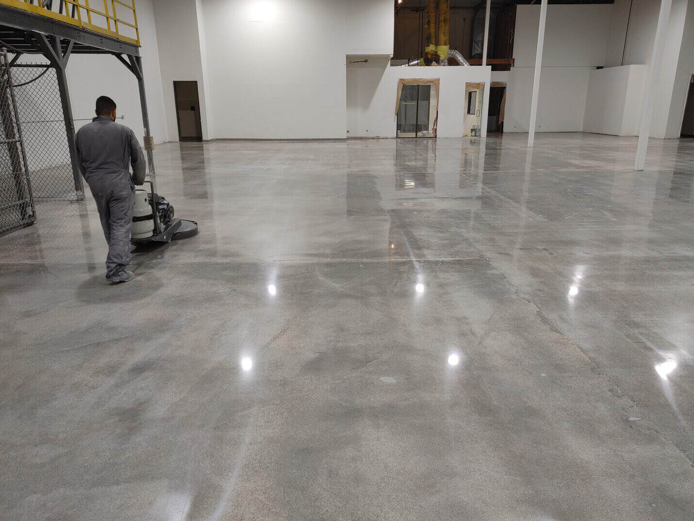 Polished concrete warehouse floor, Cerritos (3 of 10)