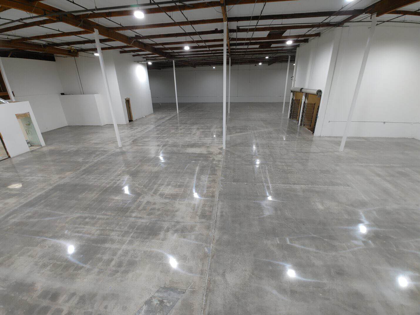Polished concrete warehouse floor, Cerritos (4 of 10)